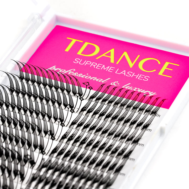 0.07MM Slanted Fox Flake Eyelash Extensions 12Rows